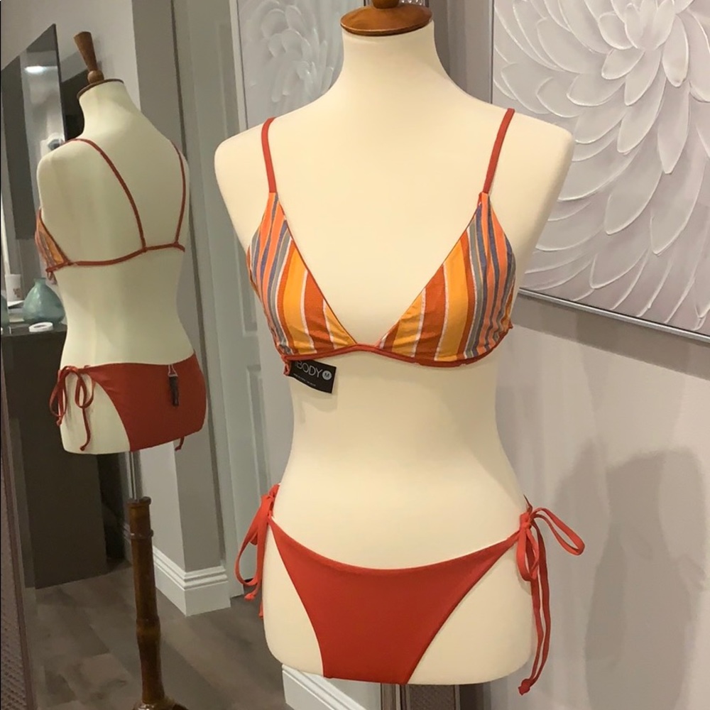 Reversible Rust Bikini - Picture 4 of 5